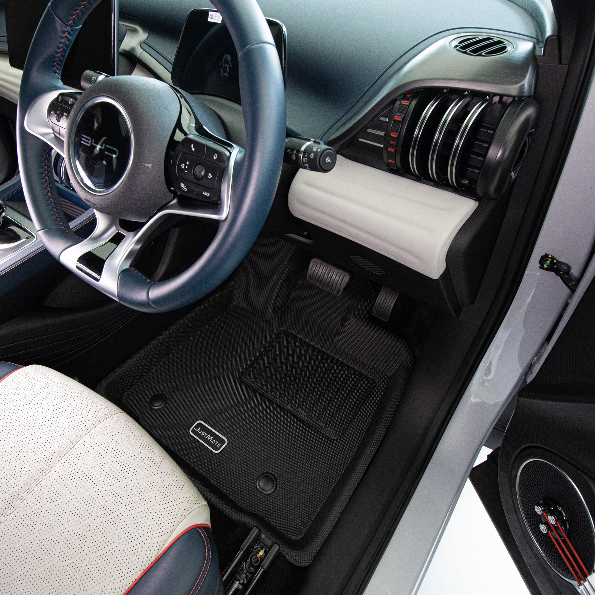 พรมปูพื้นรถยนต์ BYD ATTO 3 04