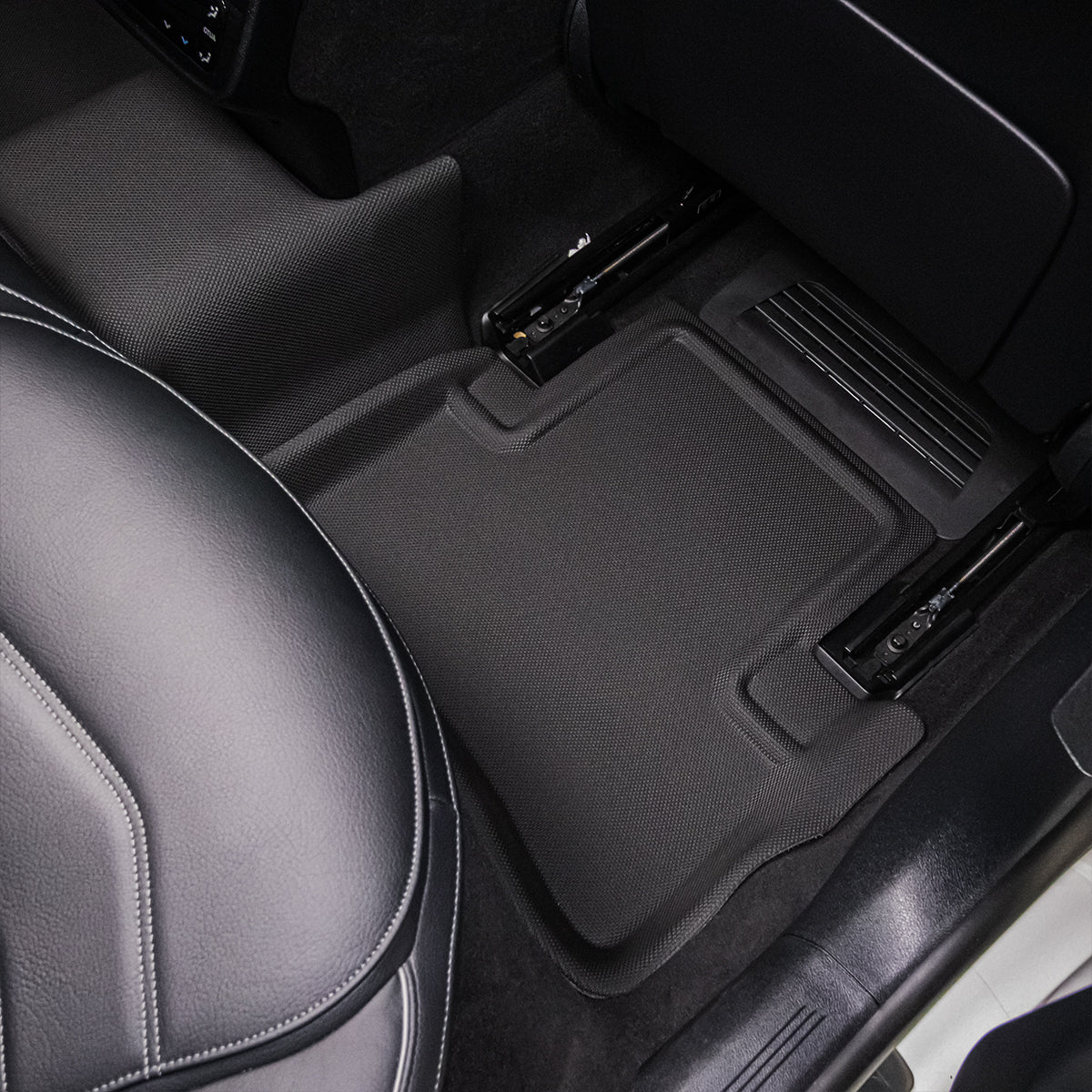 พรมปูพื้นรถยนต์ Justmate BENZ E-CLASS W214 004