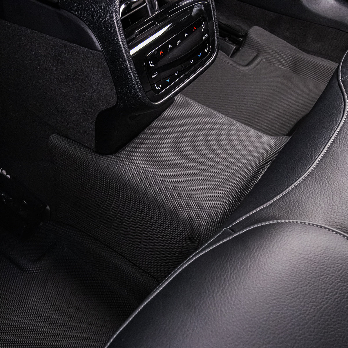 พรมปูพื้นรถยนต์ Justmate BENZ E-CLASS W214 005