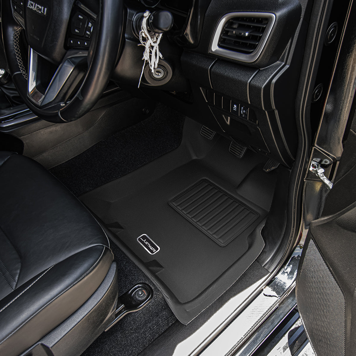 พรมปูพื้นรถยนต์ Justmate Isuzu D-Max 4d 001