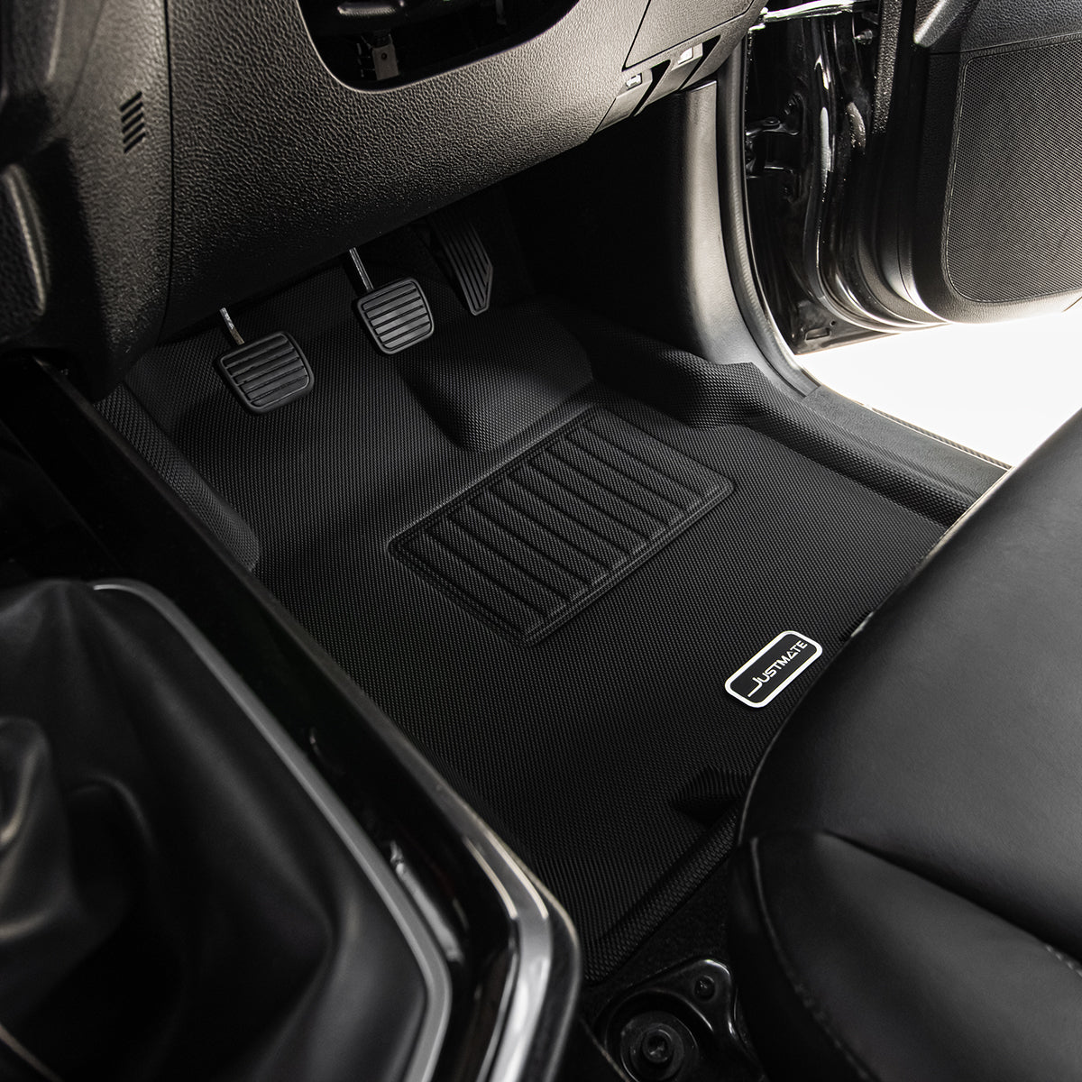 พรมปูพื้นรถยนต์ Justmate Isuzu D-Max 4d 003