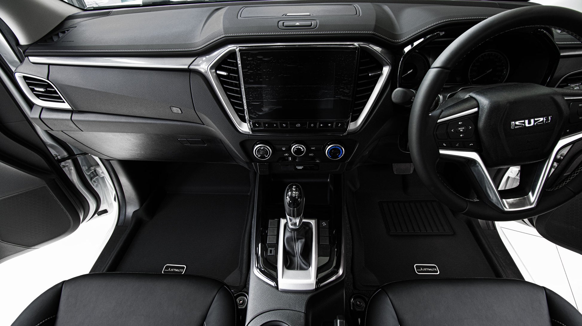 พรมปูพื้นรถยนต์ Justmate Isuzu Dmax 4D 09
