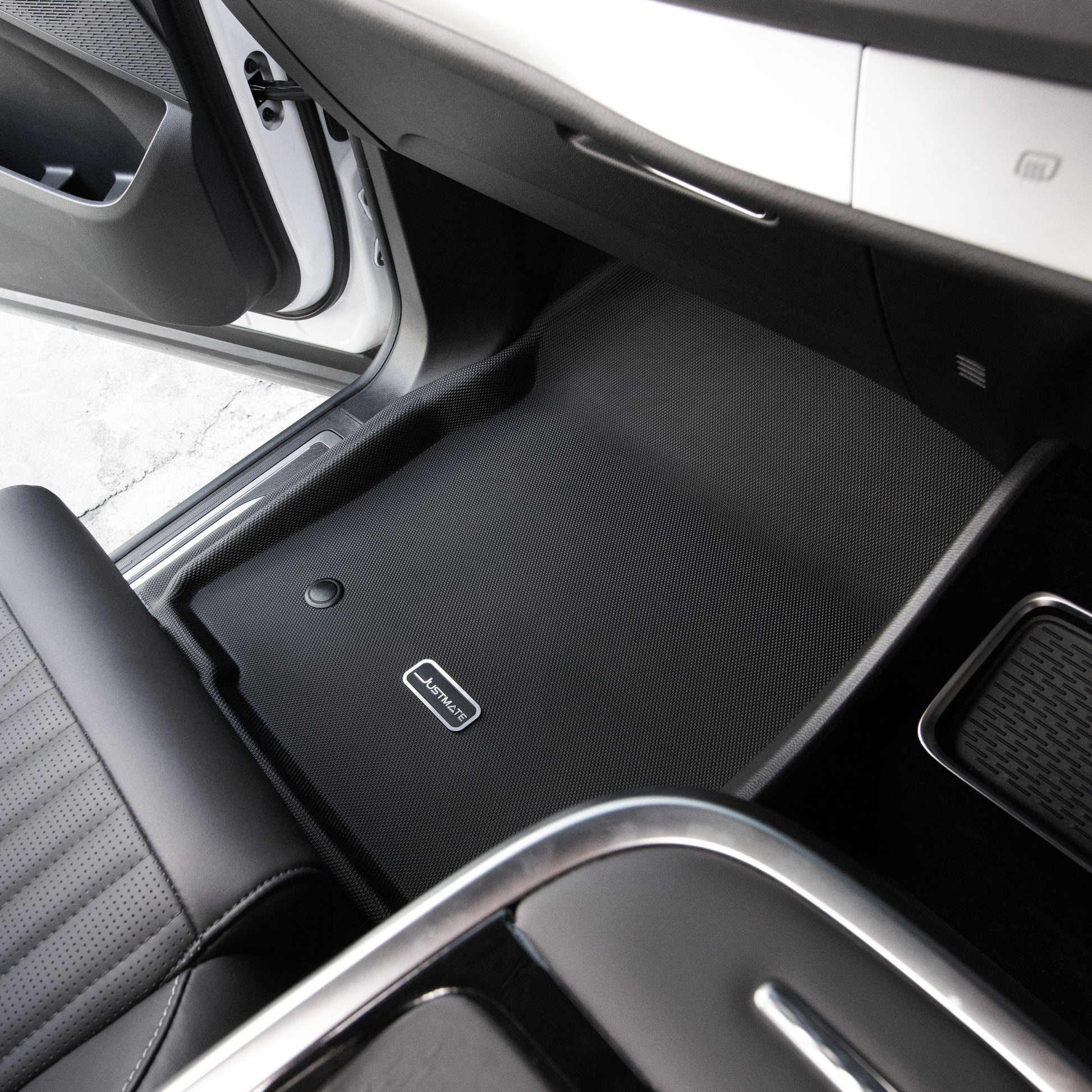 พรมปูพื้นรถยนต์ Justmate MG MAXUS 9 04