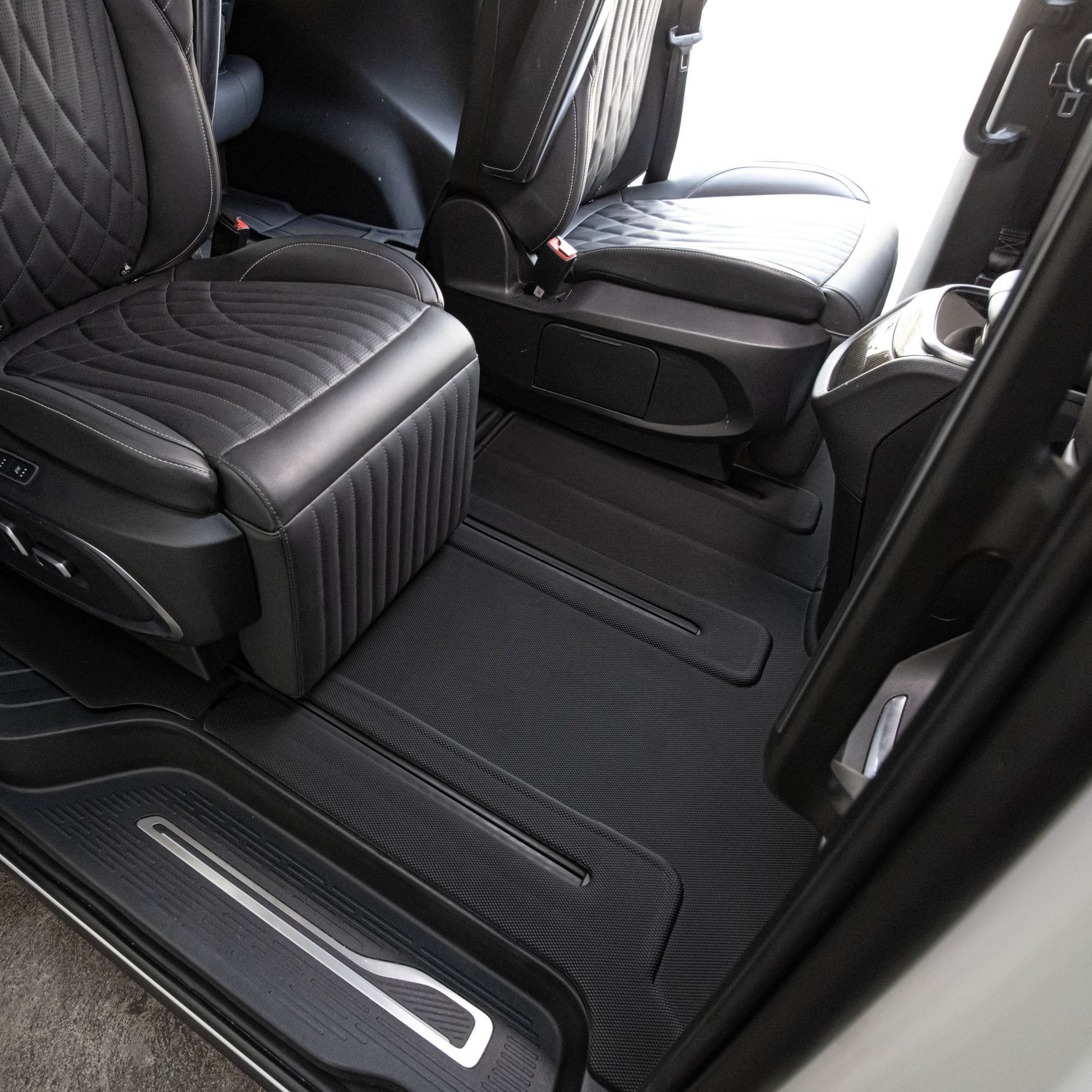 พรมปูพื้นรถยนต์ Justmate MG MAXUS 9 08