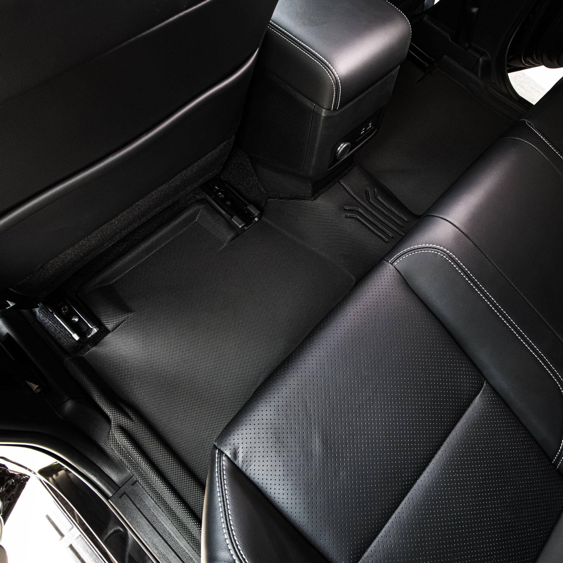 พรมปูพื้นรถยนต์ Justmate Mitsubishi Triton 07