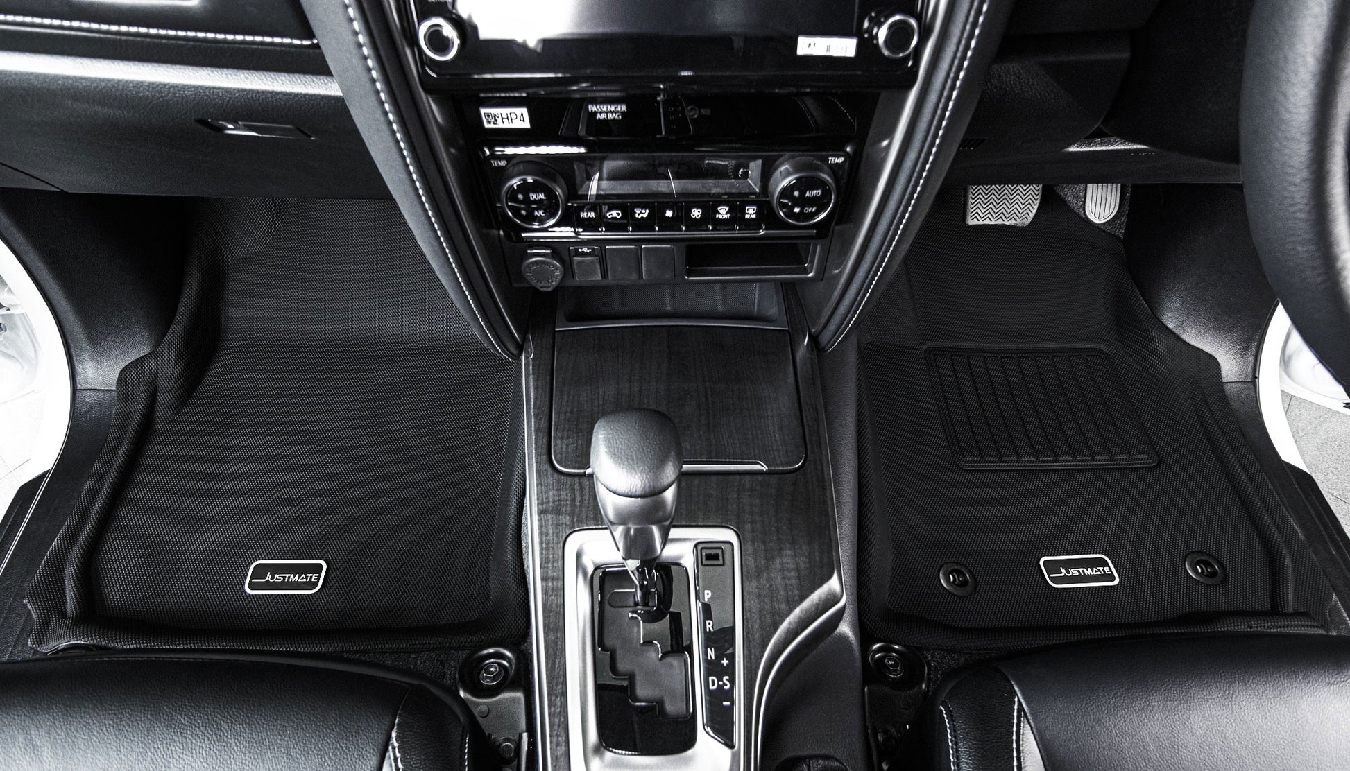 พรมปูพื้นรถยนต์ Justmate TOYATA FORTUNER 03