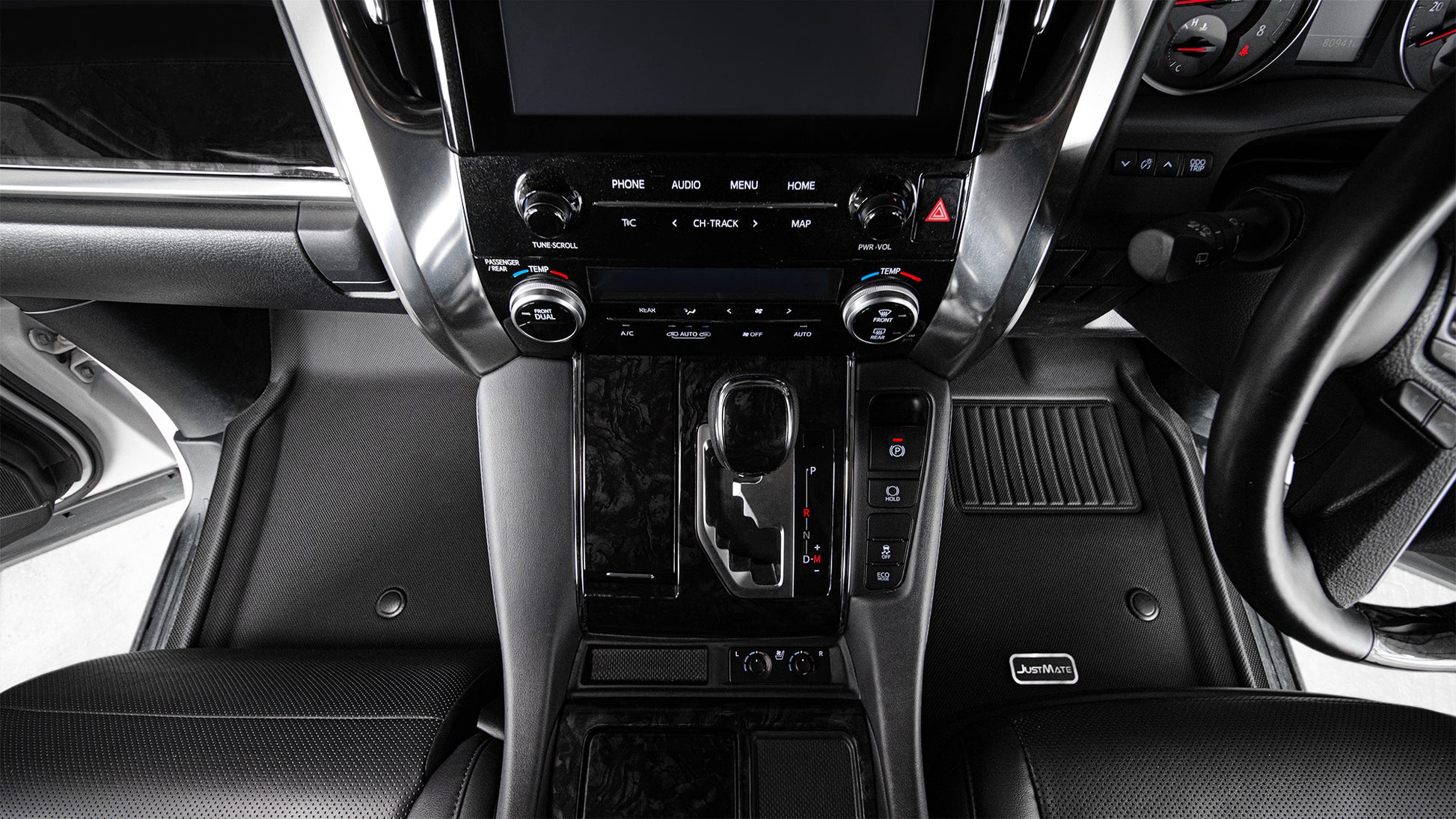 พรมปูพื้นรถยนต์ Justmate TOYOTA ALPHARD AH30 05