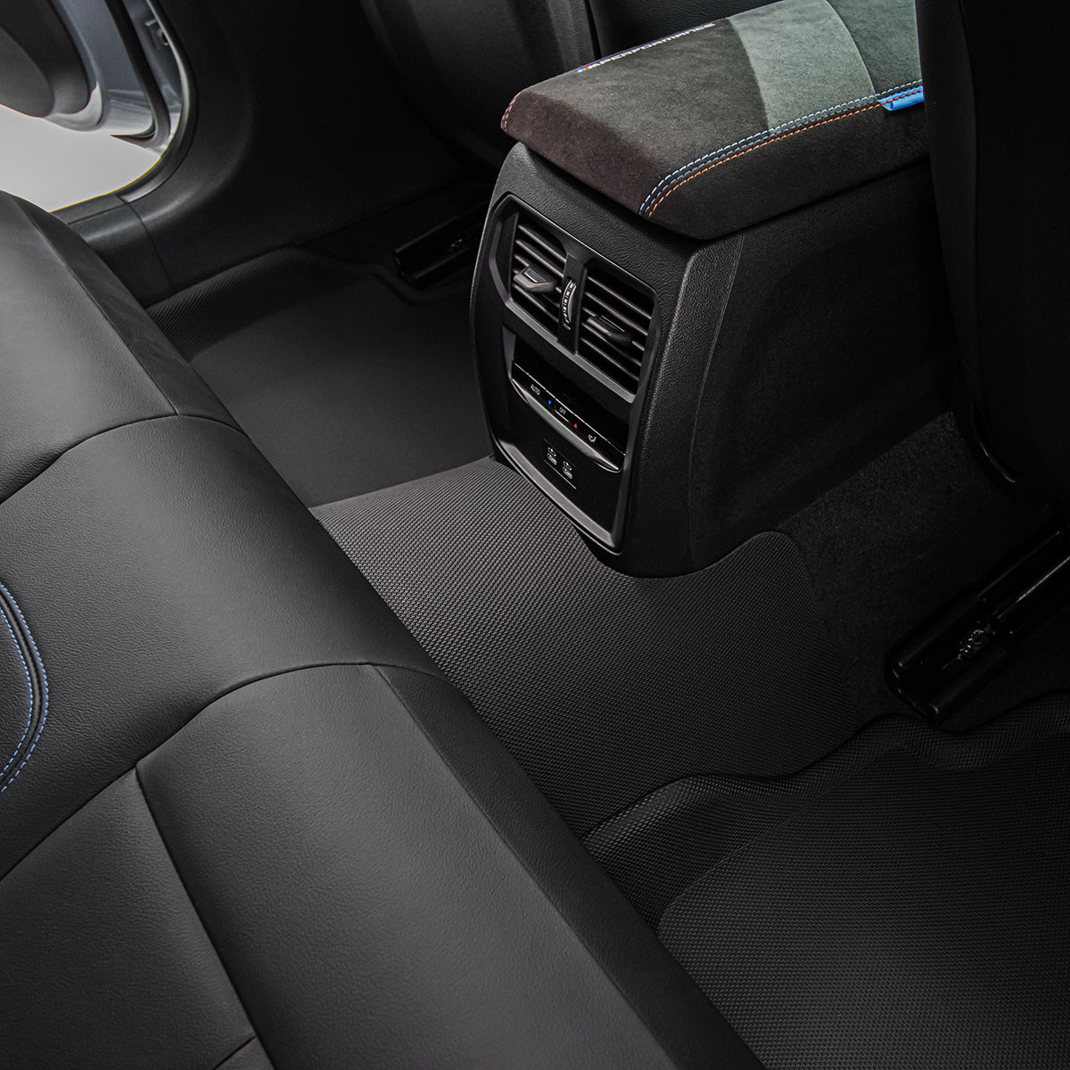 พรมปูพื้นรถยนต์ BMW 3 SERIES G20 [ YEARS. 2018 - 2025 ] 320d/330e/330i/340i