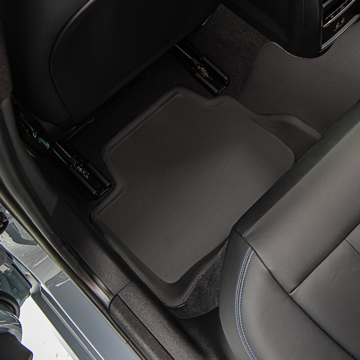 พรมปูพื้นรถยนต์ BMW 3 SERIES G20 [ YEARS. 2018 - 2025 ] 320d/330e/330i/340i