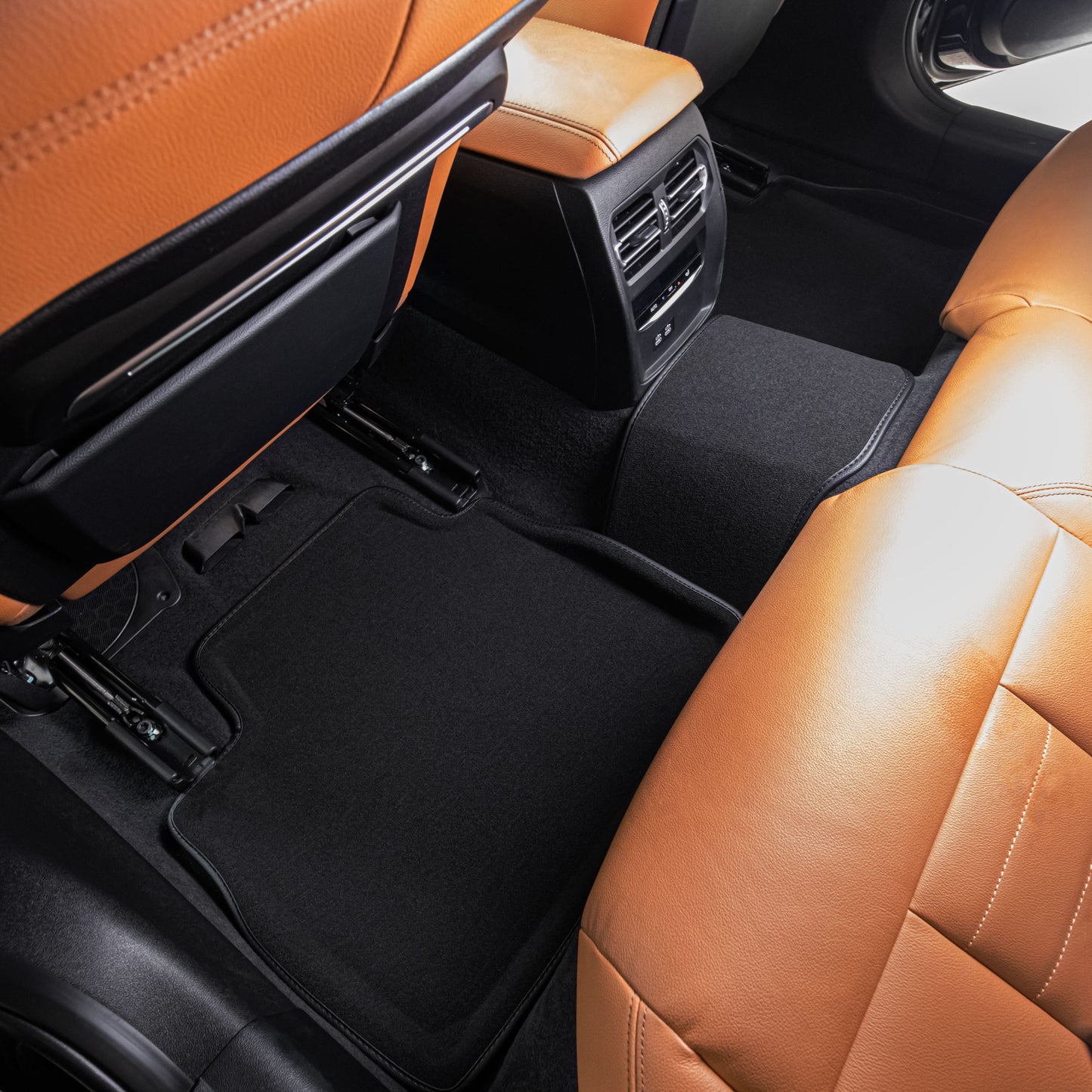 3 SERIES G28 [ YEARS. 2021 - 2027 ] [𝗧𝗔𝗣𝗘𝗧𝗘]