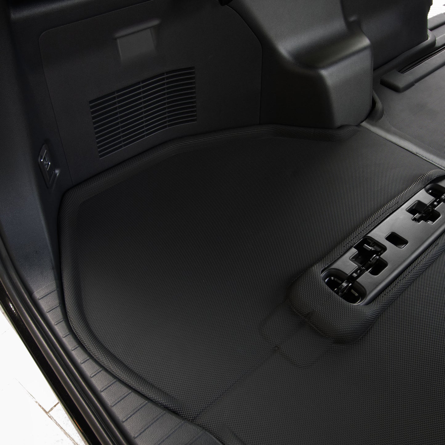 พรมปูพื้นรถยนต์ TOYOTA ALPHARD / VELLFIRE AH40  [ YEARS. 2026 - 2028 ] FULL SET 8 SEATER