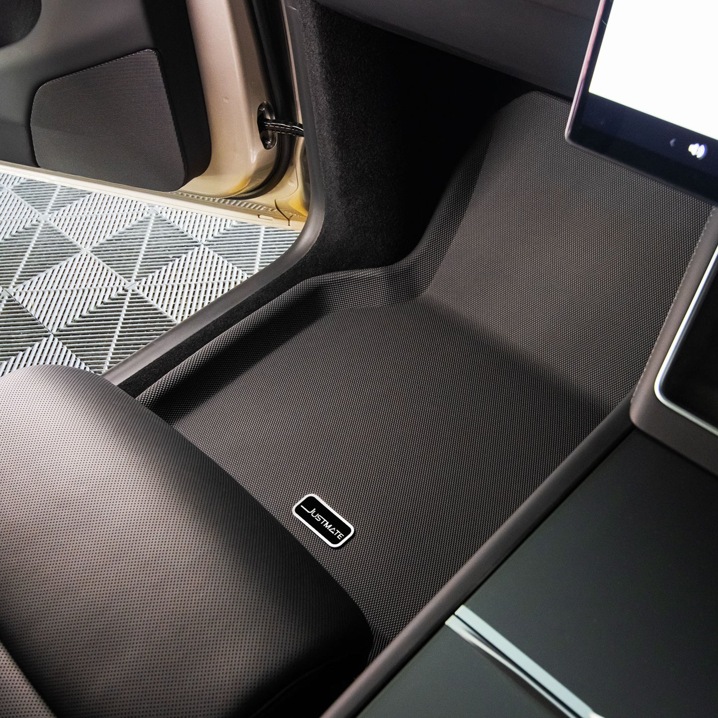 พรมปูพื้นรถยนต์ TESLA MODEL Y L [2026 - 2030] 6 SEATER