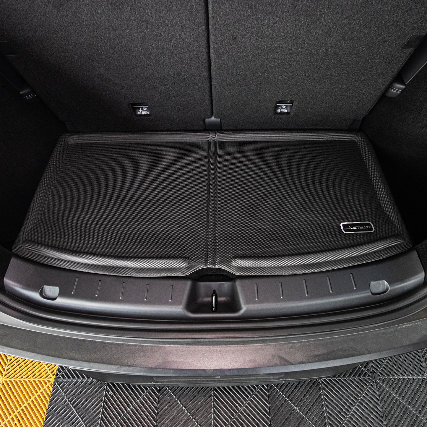 ถาดท้ายรถยนต์ TESLA MODEL Y L [2026 - 2030] 6 SEATER CARGO