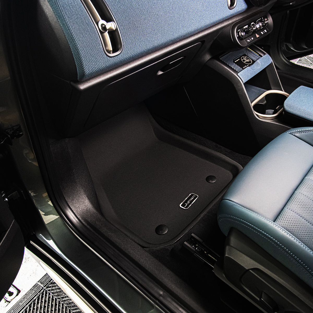 พรมปูพื้นรถยนต์ MINI-U25 COUNTRYMAN [ YEARS. 2024 - 2028 ]