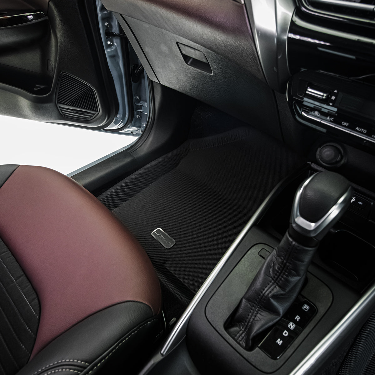 พรมปูพื้นรถยนต์ SUZUKI - FRONX [ YEARS. 2025 - 2032 ] FULLSET