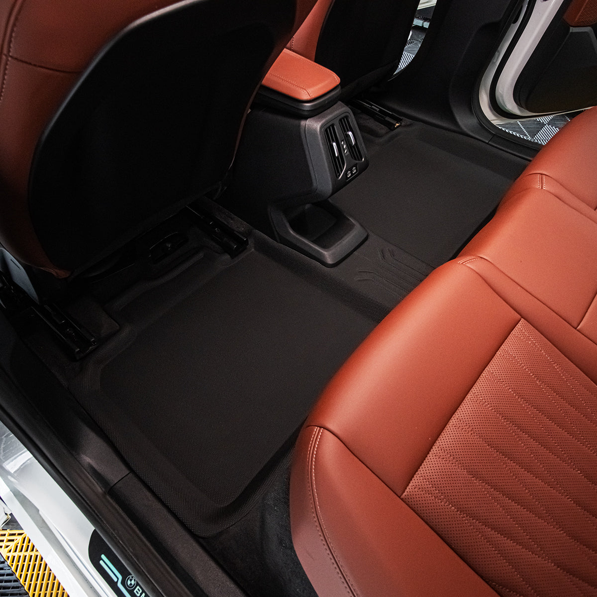พรมปูพื้นรถยนต์ BMW  iX1 L U12 [ YEARS.2025 - 2030 ] eDrive20L