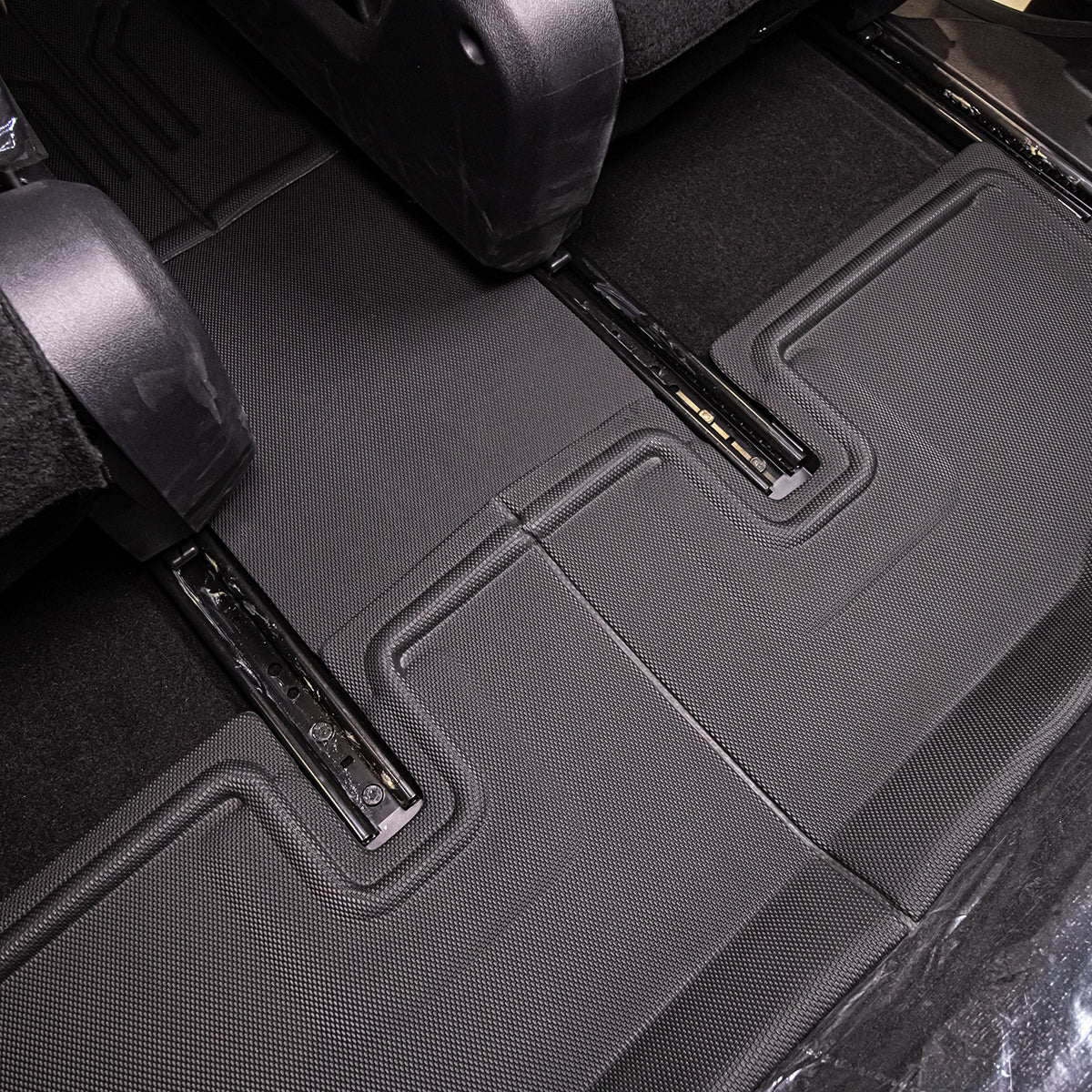 พรมปูพื้นรถยนต์ BYD M6 [ YEARS. 2024 - 2028 ] 6 SEAT