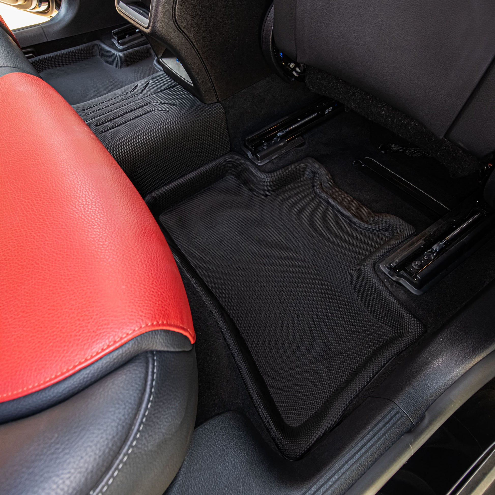 พรมปูพื้นรถยนต์ Justmate BENZ GLC-CLASS X254/C254 08