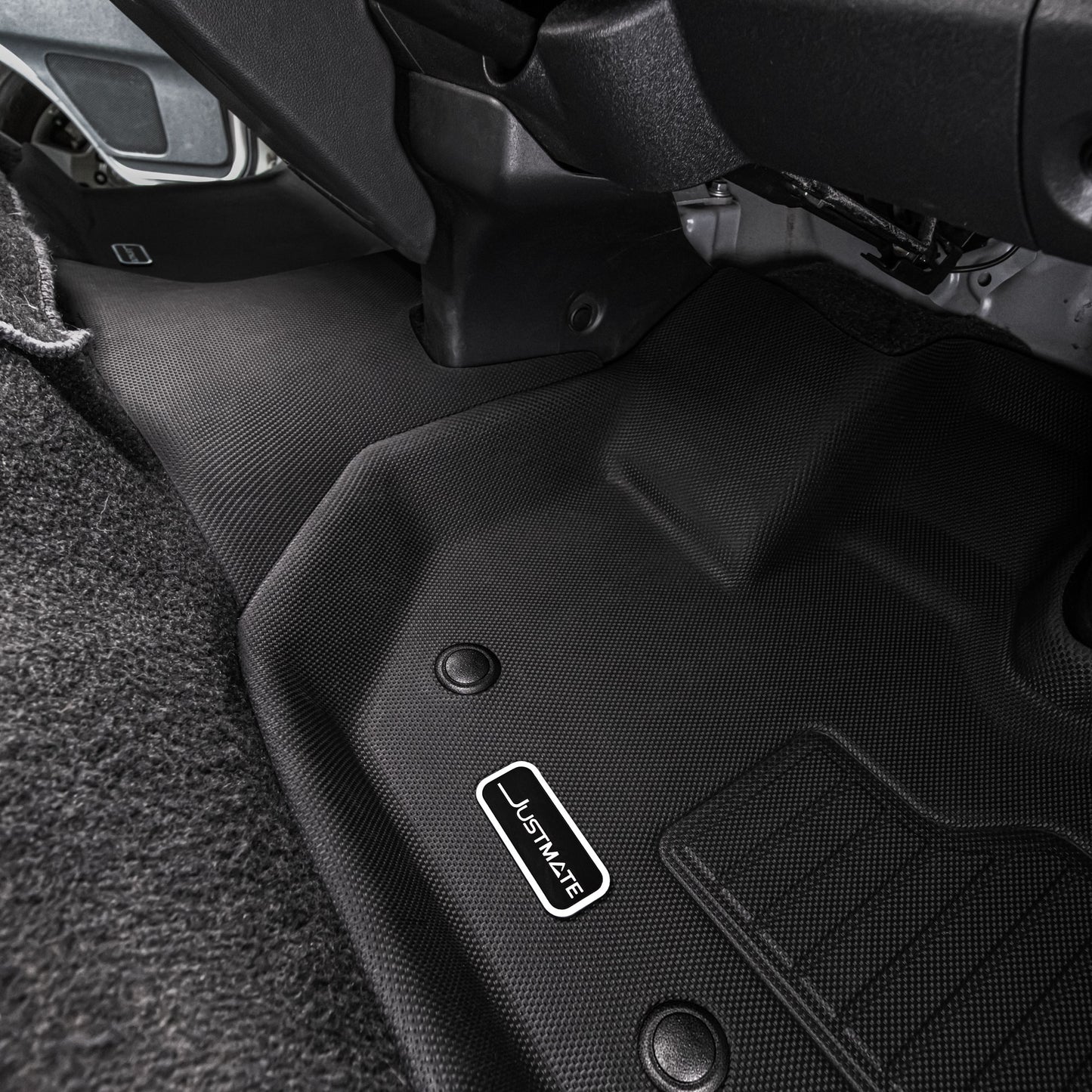 พรมปูพื้นรถยนต์ Justmate COMMUTER/VENTURY  03