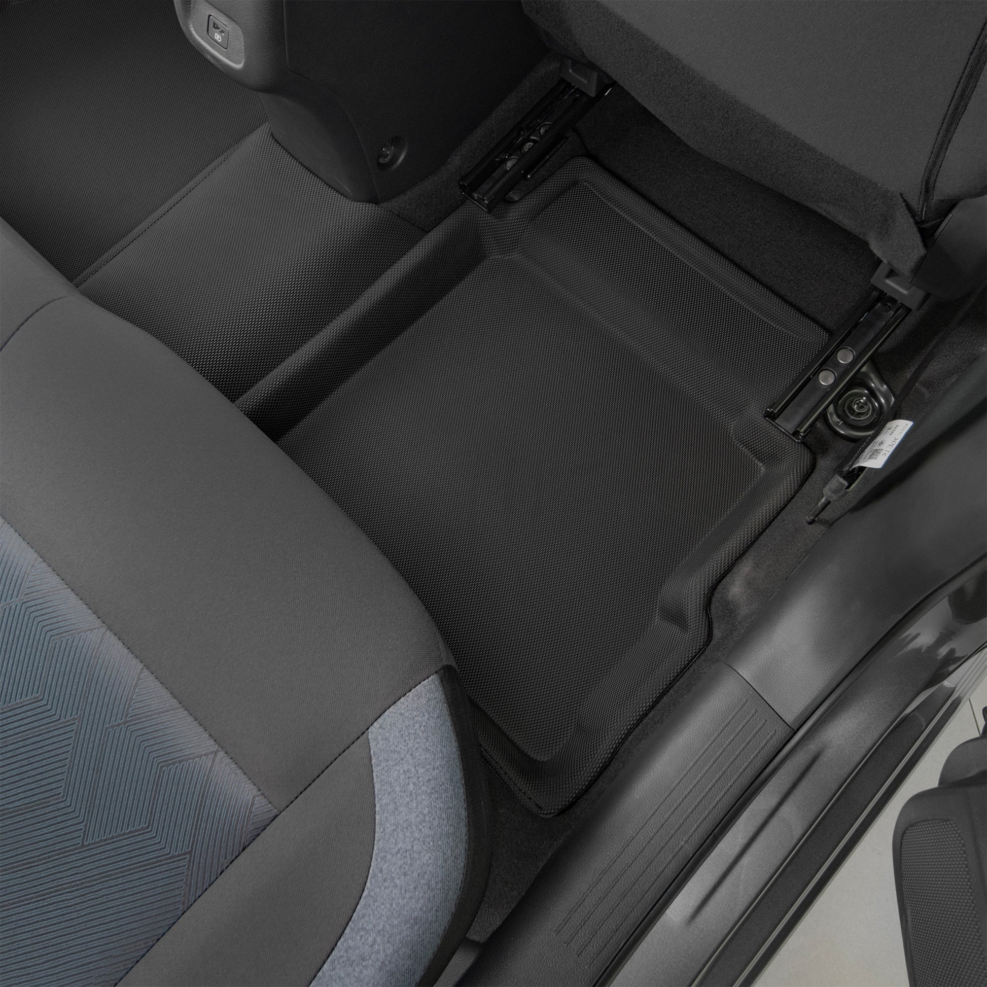พรมปูพื้นรถยนต์ Justmate NISSAN ALMERA 04