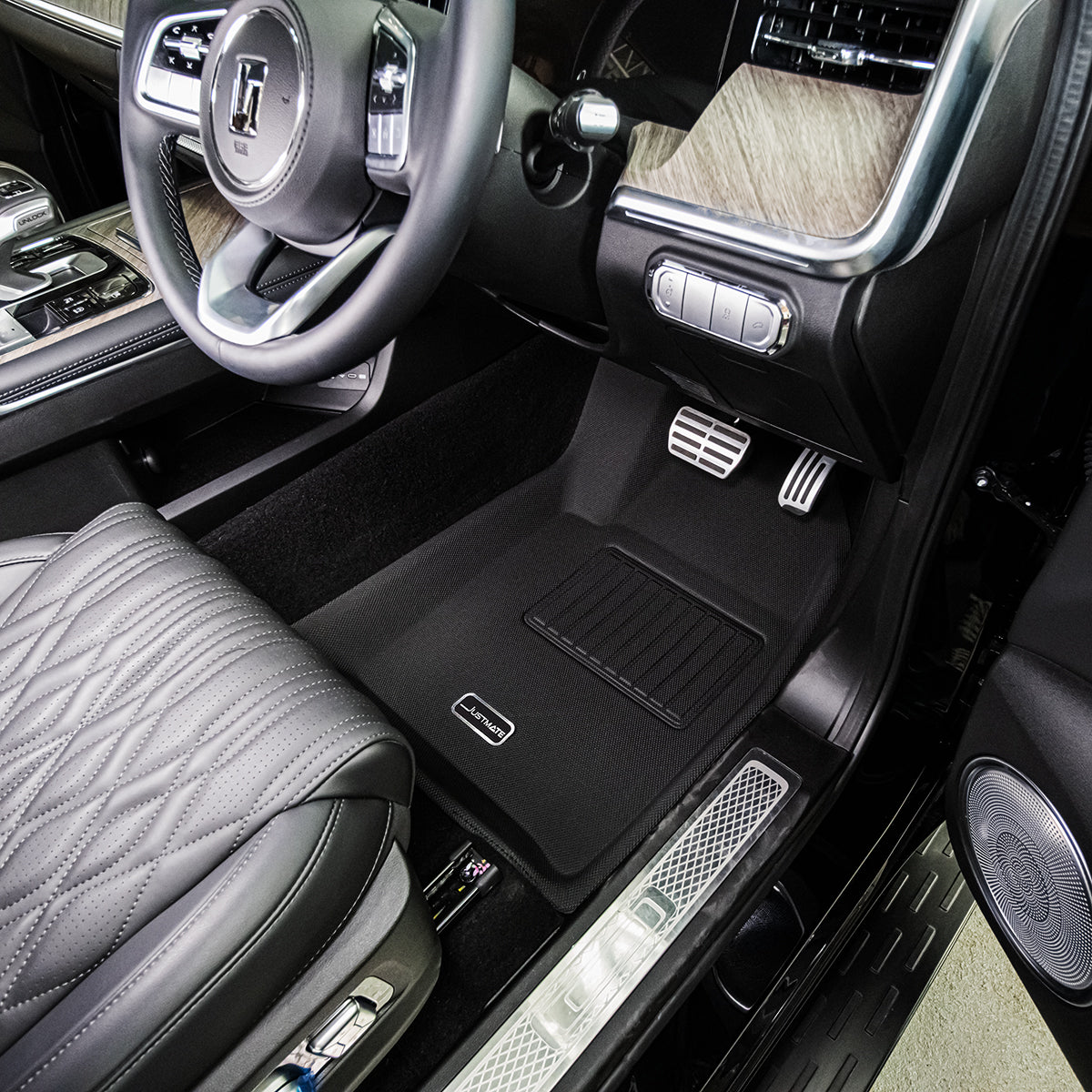 พรมปูพื้นรถยนต์ Justmate TANK 500 001