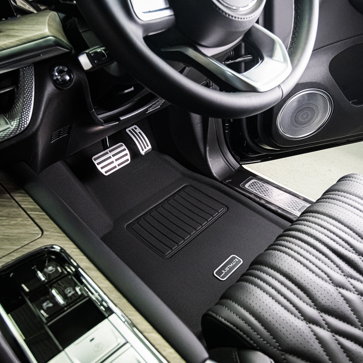 พรมปูพื้นรถยนต์ Justmate TANK 500 002