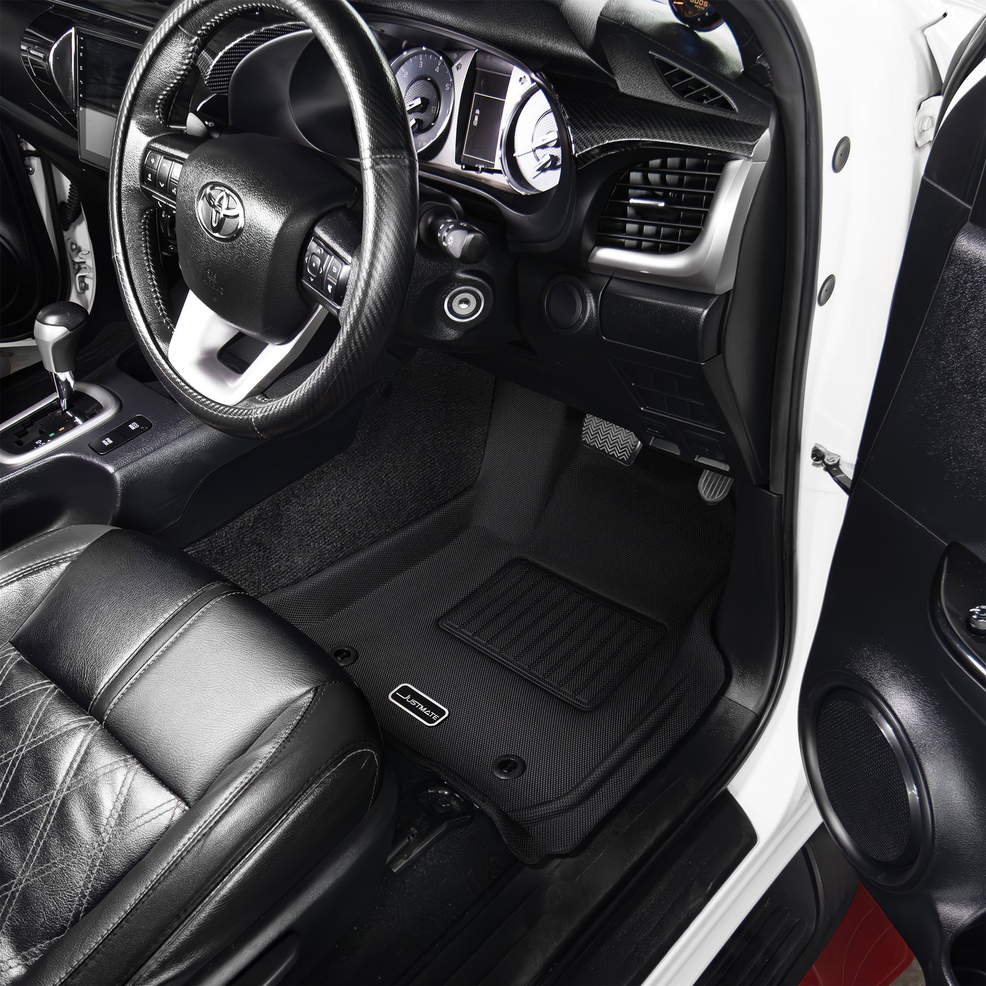 พรมปูพื้นรถยนต์ Justmate TOYOTA FORTUNER 05