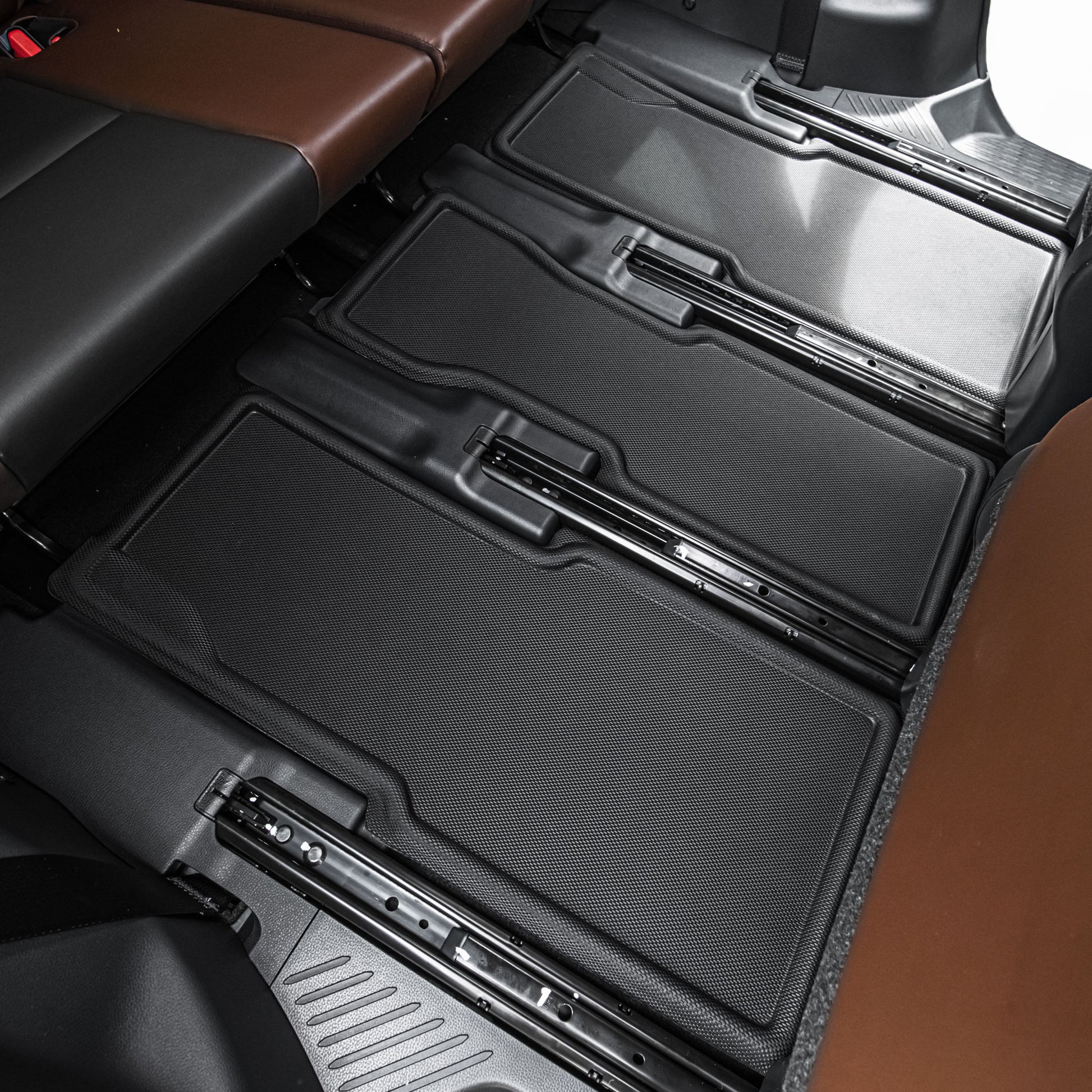 พรมปูพื้นรถยนต์ Justmate TOYOTA INNOVA ZENIX 07