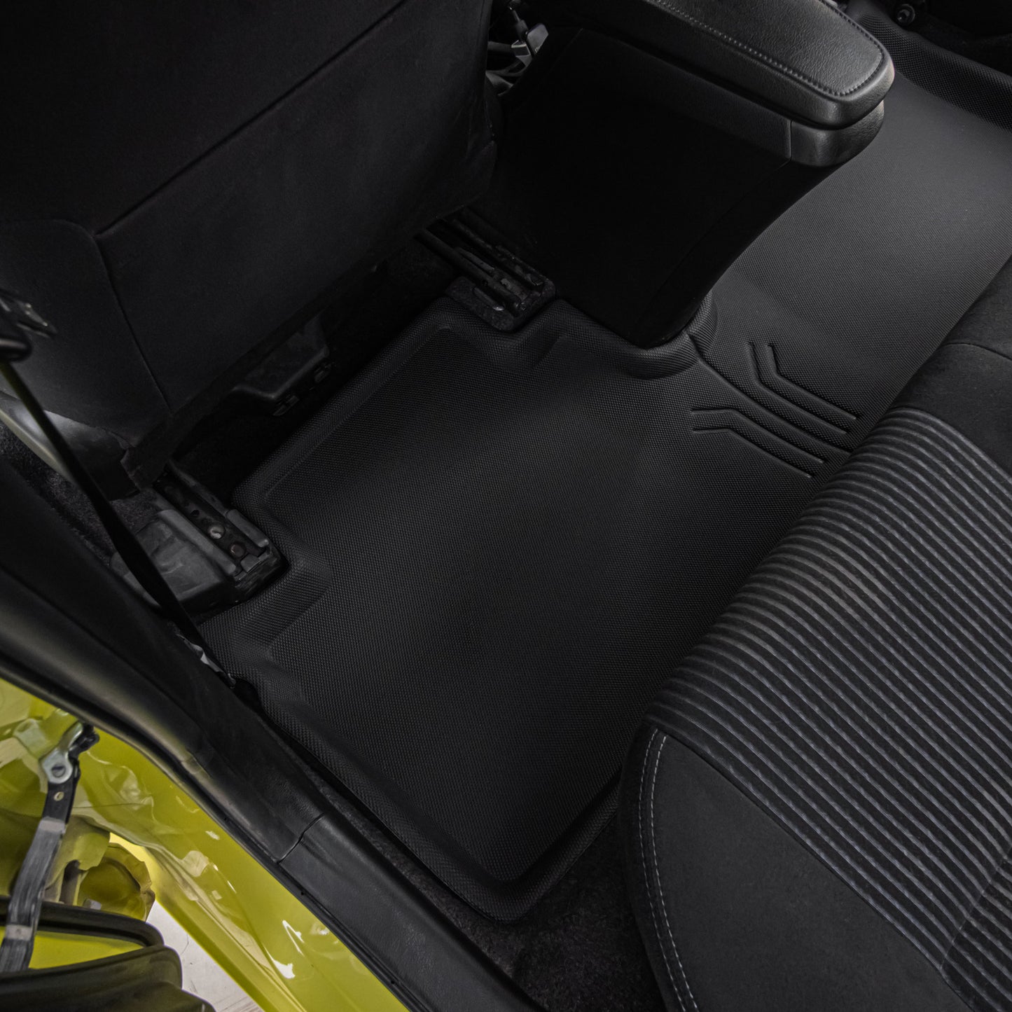 พรมปูพื้นรถยนต์ Justmate TOYOTA YARIS 05