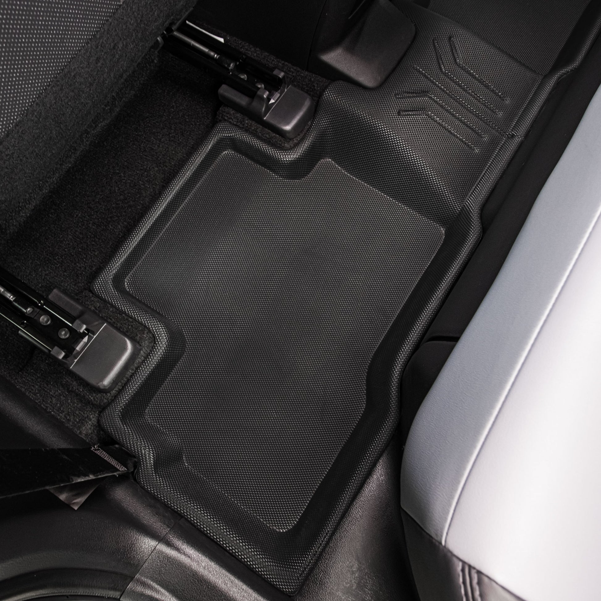 พรมปูพื้นรถยนต์ Justmate Toyota yaris cross .9